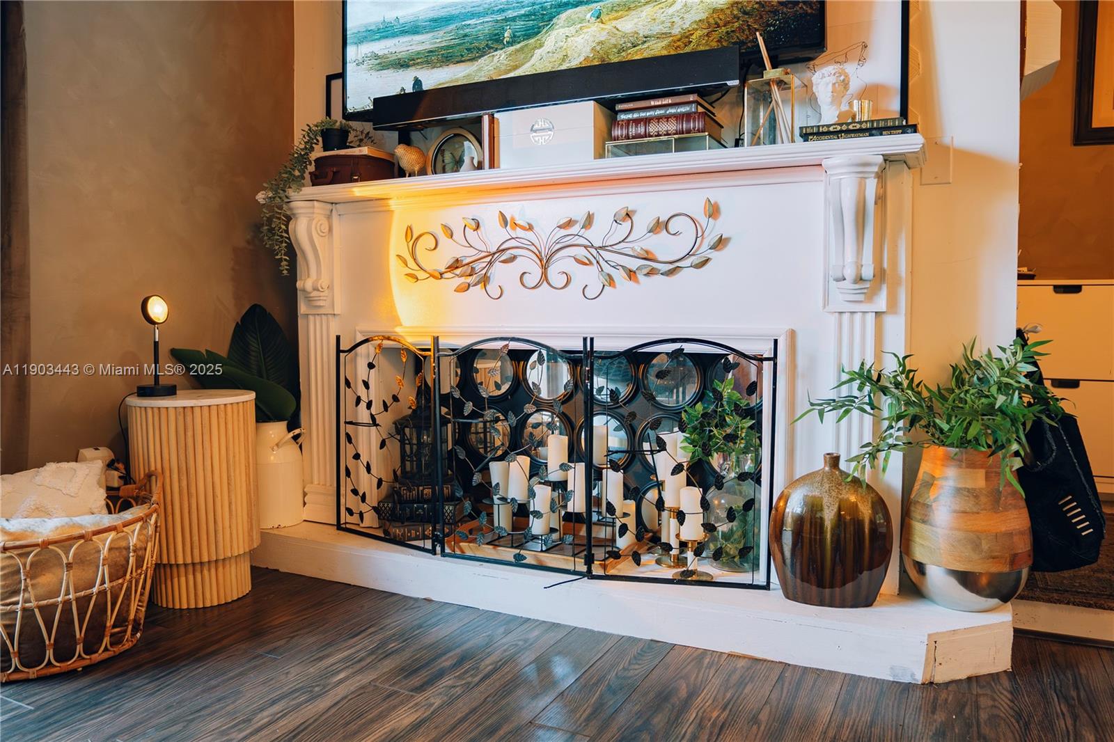 ARROWHEAD GOLF AND TENNIS - Residential