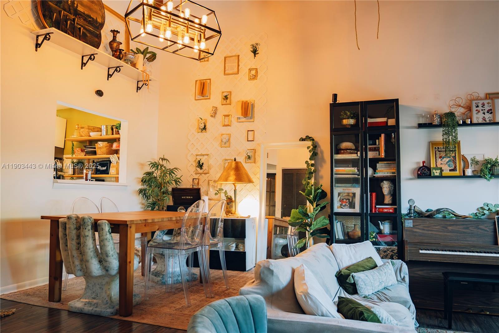 ARROWHEAD GOLF AND TENNIS - Residential