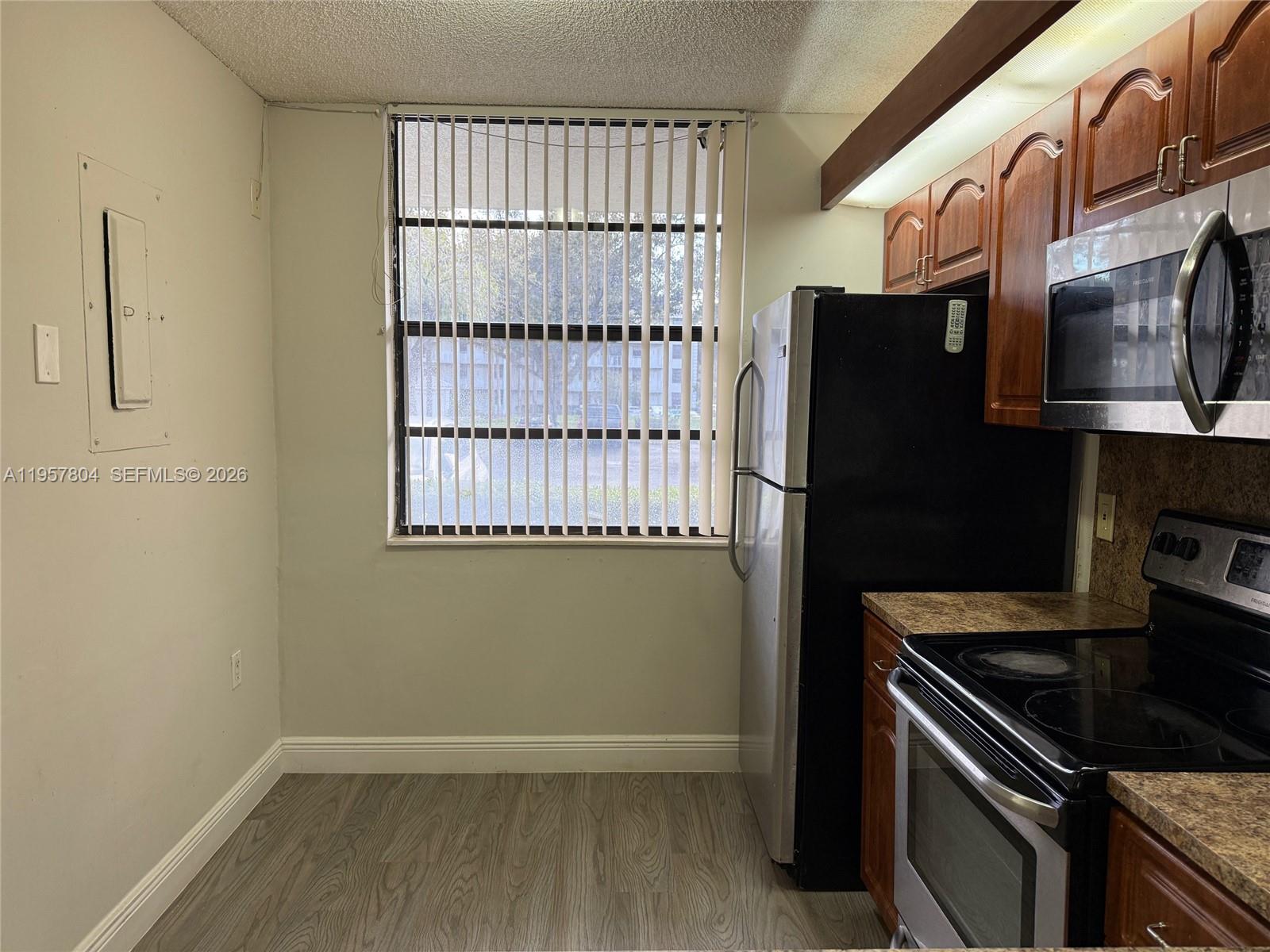 CONDO 25 OF WHITEHALL CON - Residential Lease