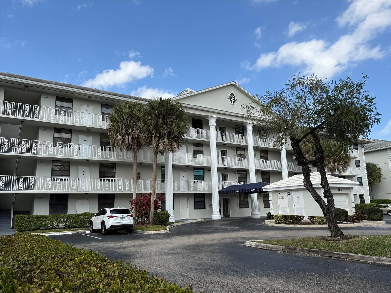 CONDO 25 OF WHITEHALL CON - Residential Lease
