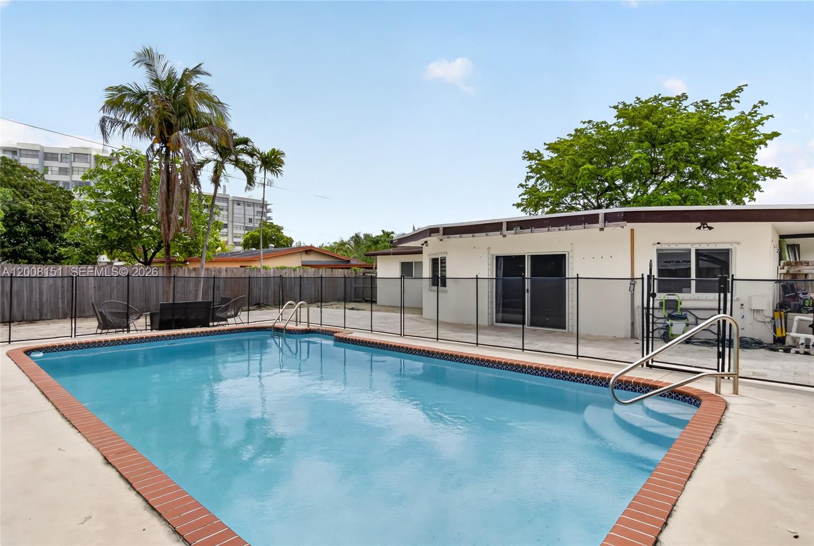 LAKE PARK MANOR REPLAT - Residential