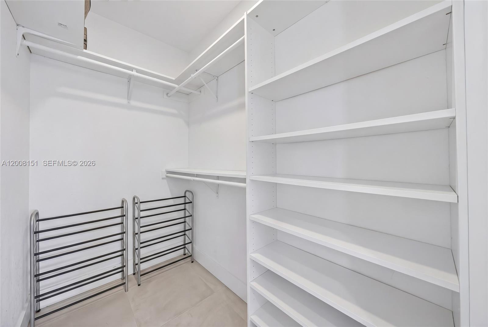 LAKE PARK MANOR REPLAT - Residential