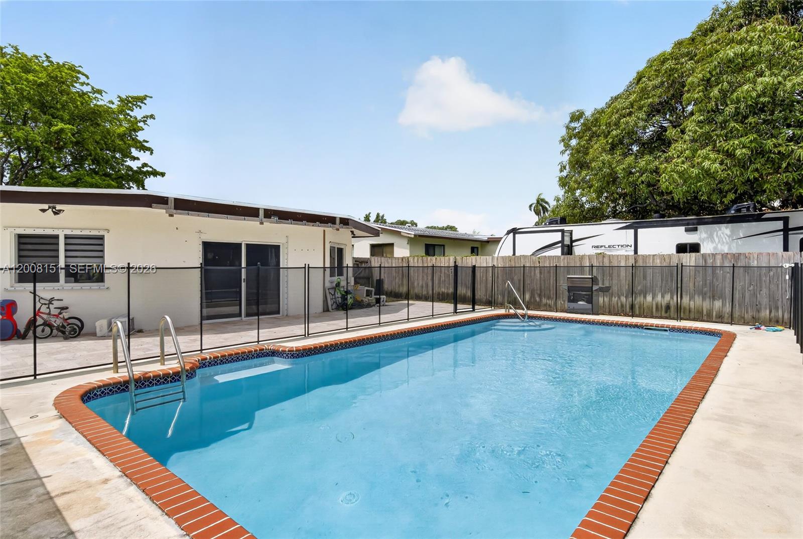 LAKE PARK MANOR REPLAT - Residential