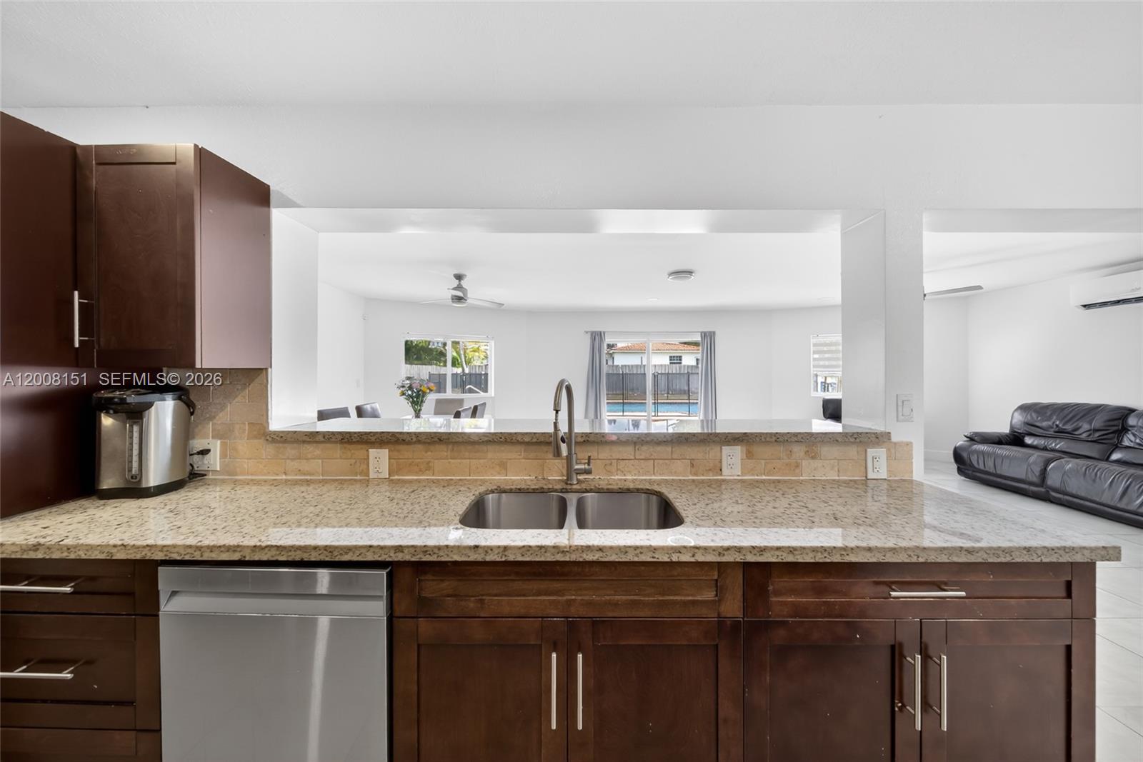 LAKE PARK MANOR REPLAT - Residential