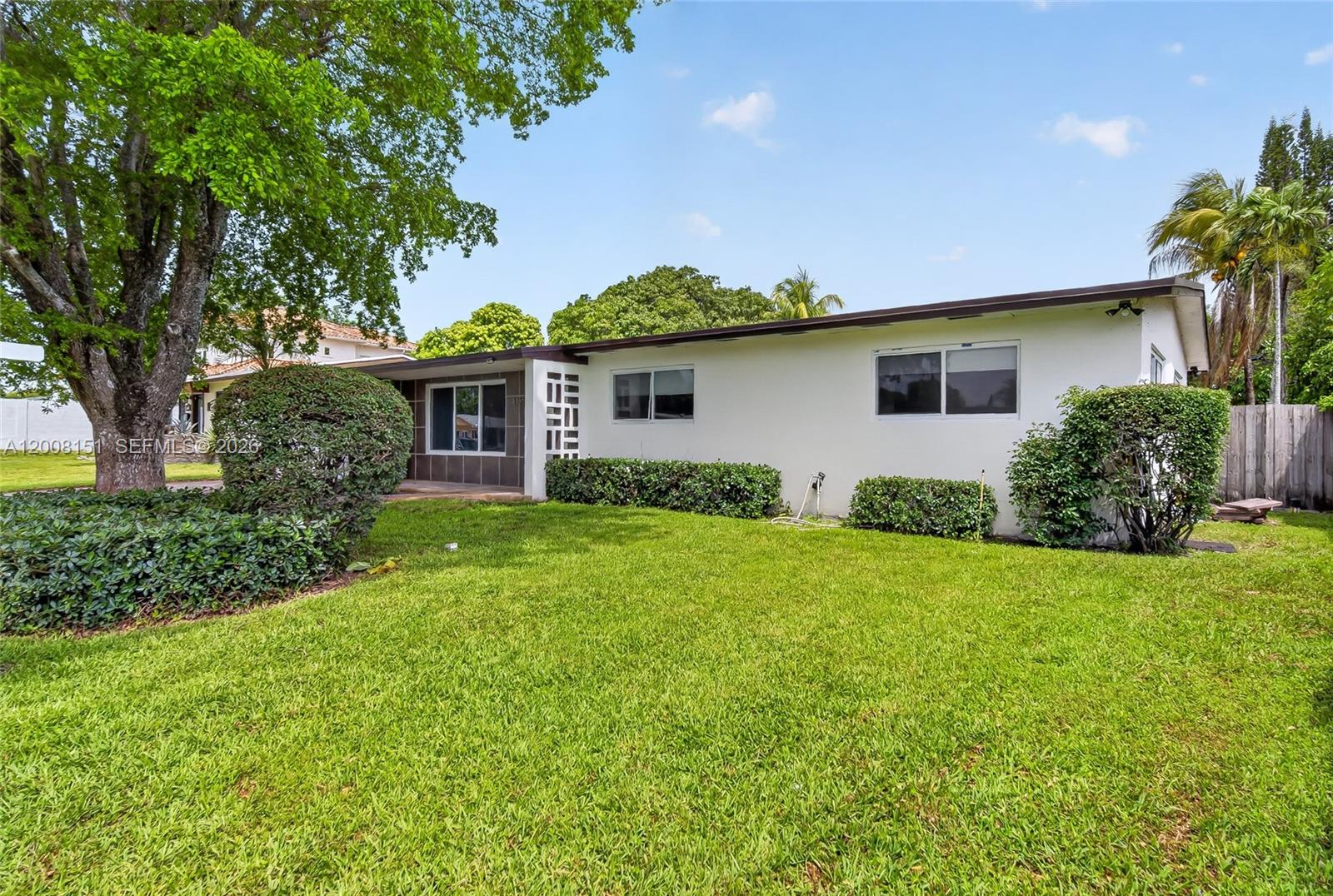 LAKE PARK MANOR REPLAT - Residential