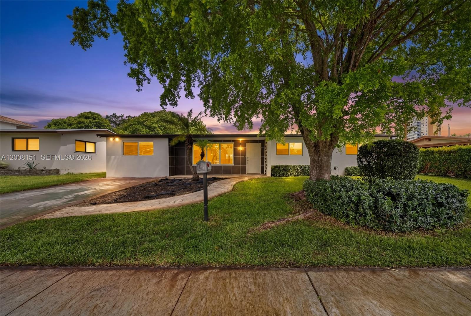 LAKE PARK MANOR REPLAT - Residential