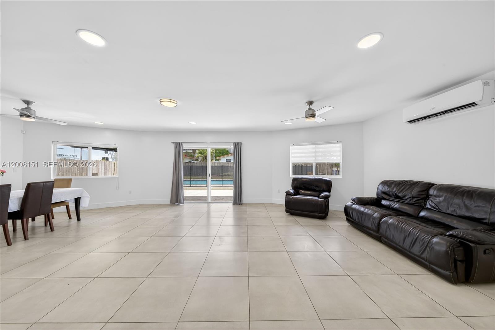 LAKE PARK MANOR REPLAT - Residential