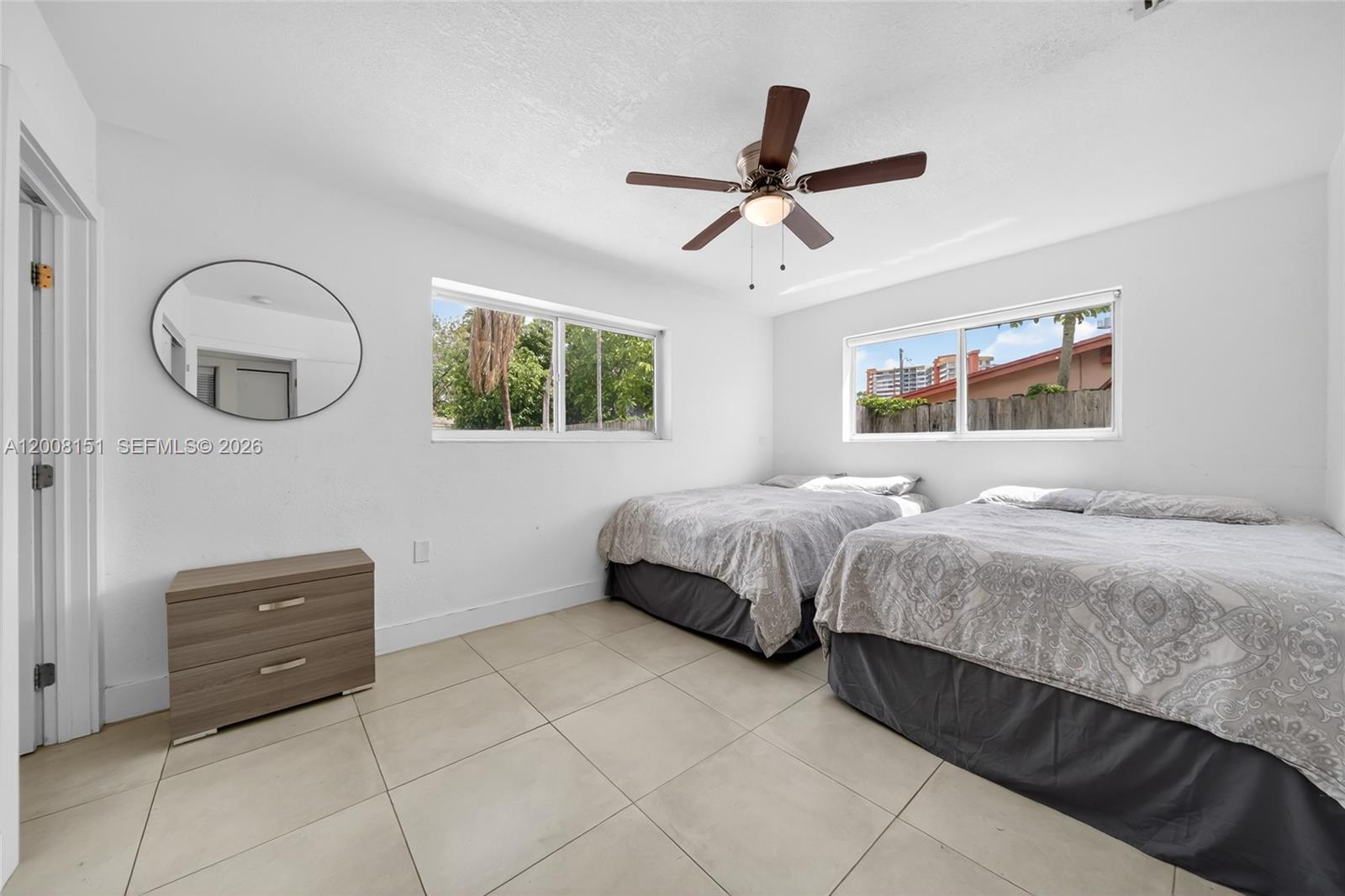 LAKE PARK MANOR REPLAT - Residential