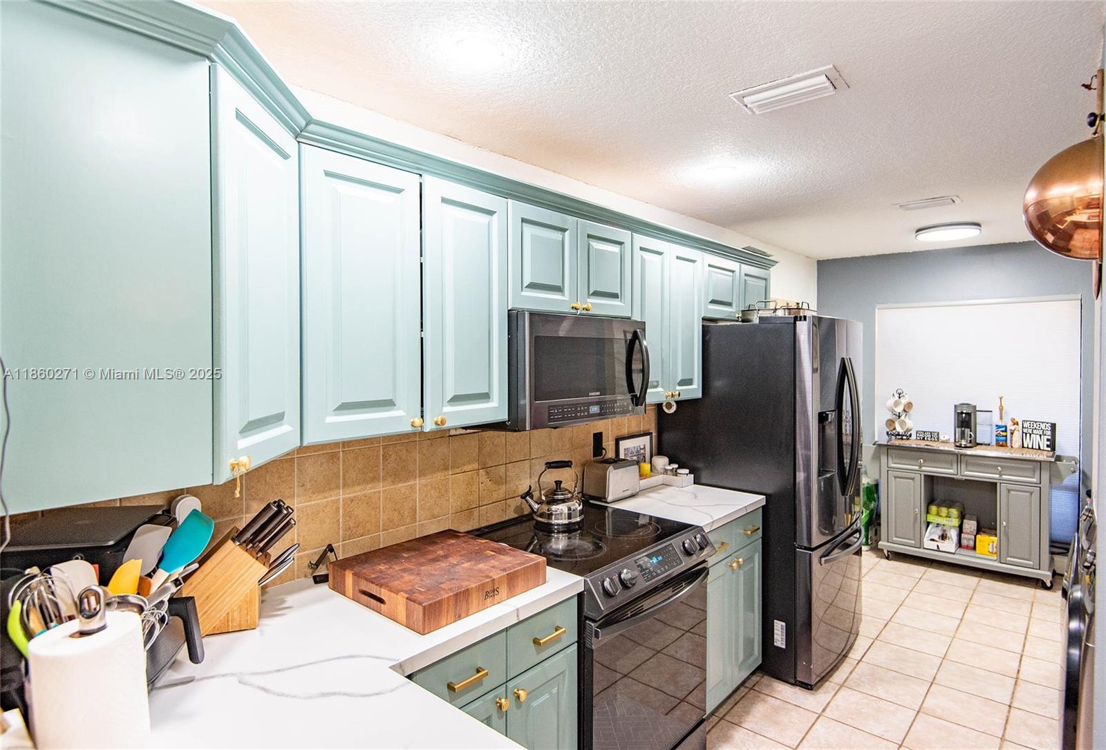 895 SW 120th Way