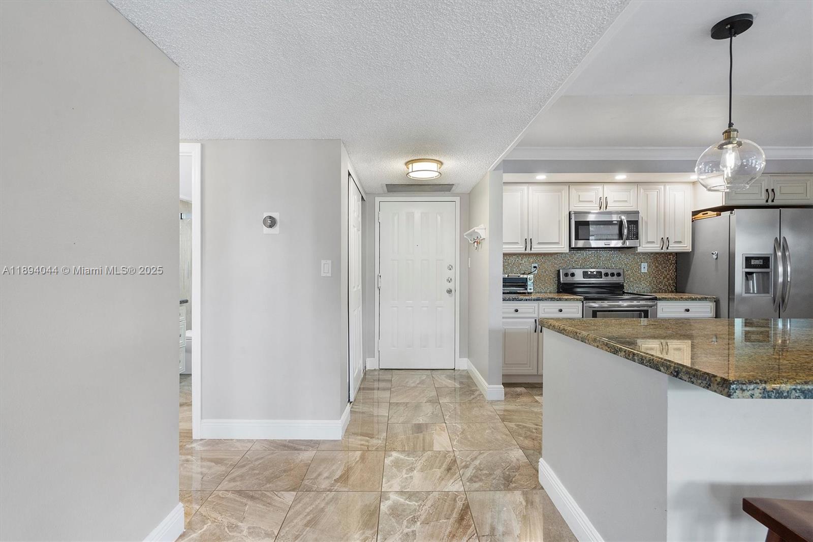 TOWERS OF OCEANVIEW SOUTH - Residential Lease