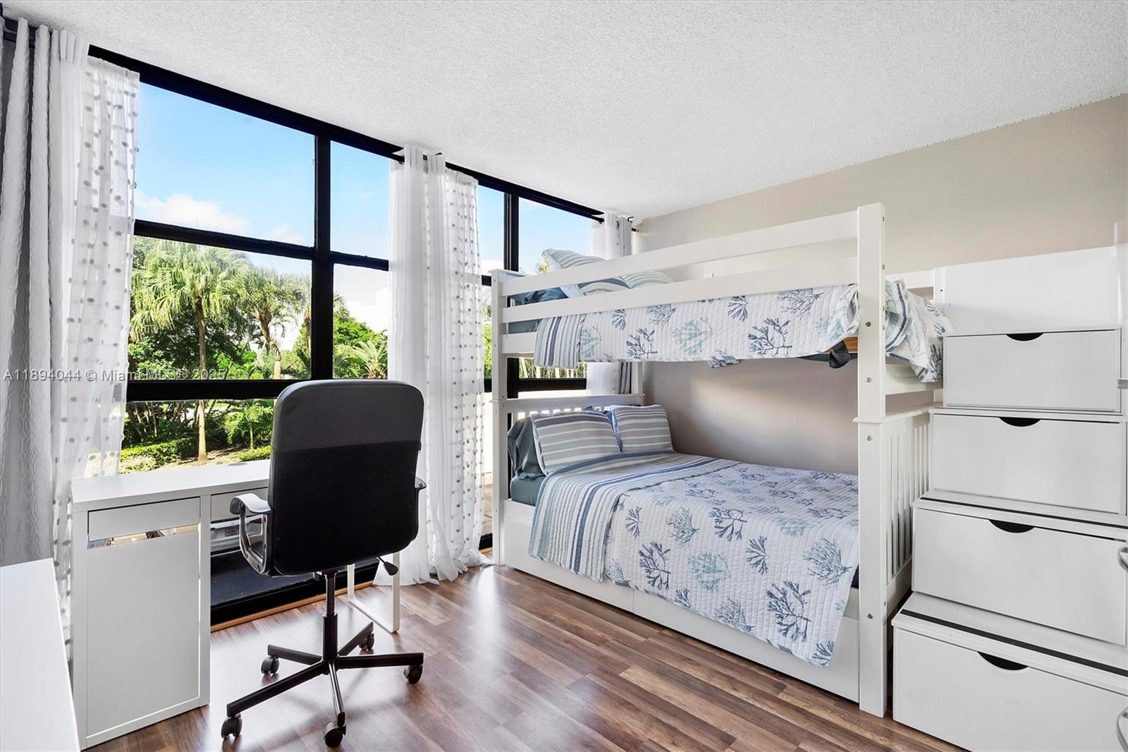 TOWERS OF OCEANVIEW SOUTH - Residential Lease