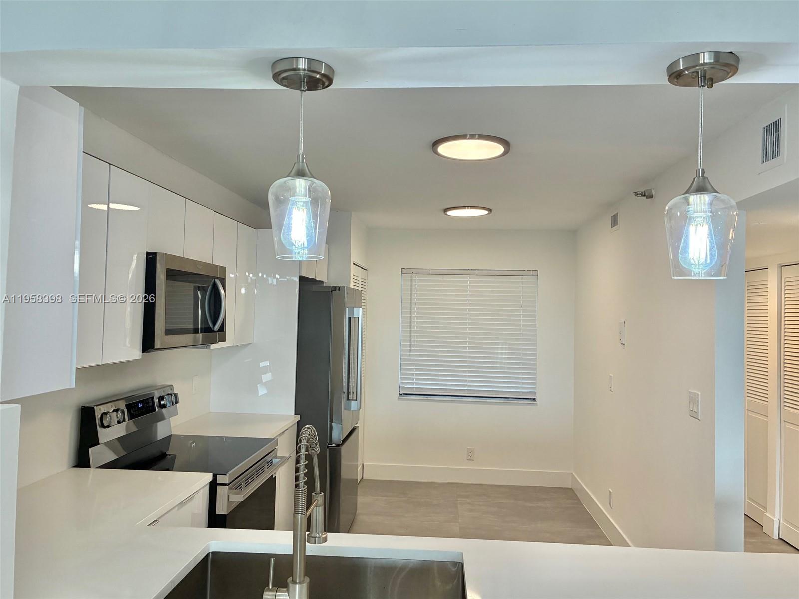 HORIZONS OF INVERRARY CON - Residential