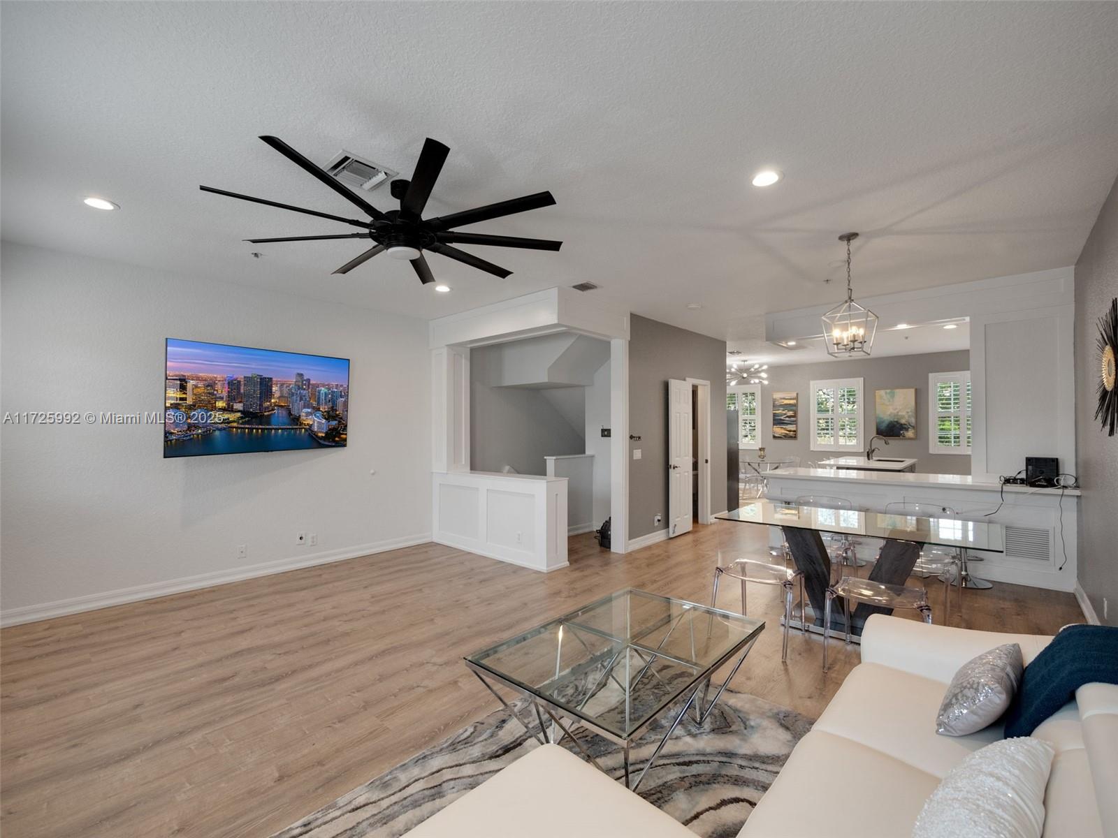SANDPIPER COVE AT BOTANICA - Residential