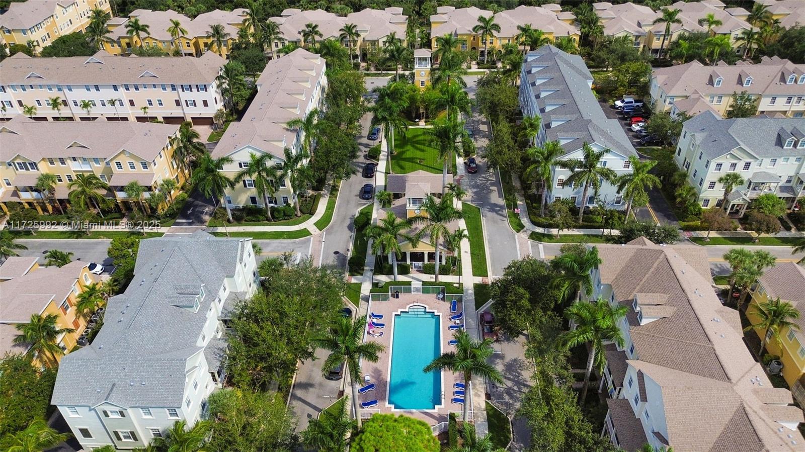 SANDPIPER COVE AT BOTANICA - Residential