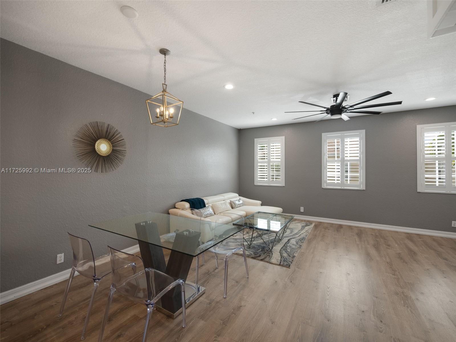 SANDPIPER COVE AT BOTANICA - Residential