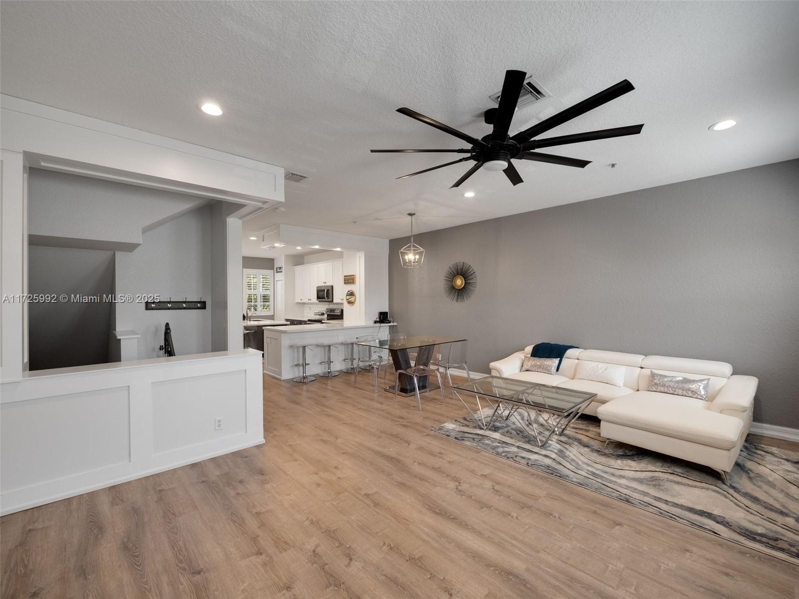 SANDPIPER COVE AT BOTANICA - Residential