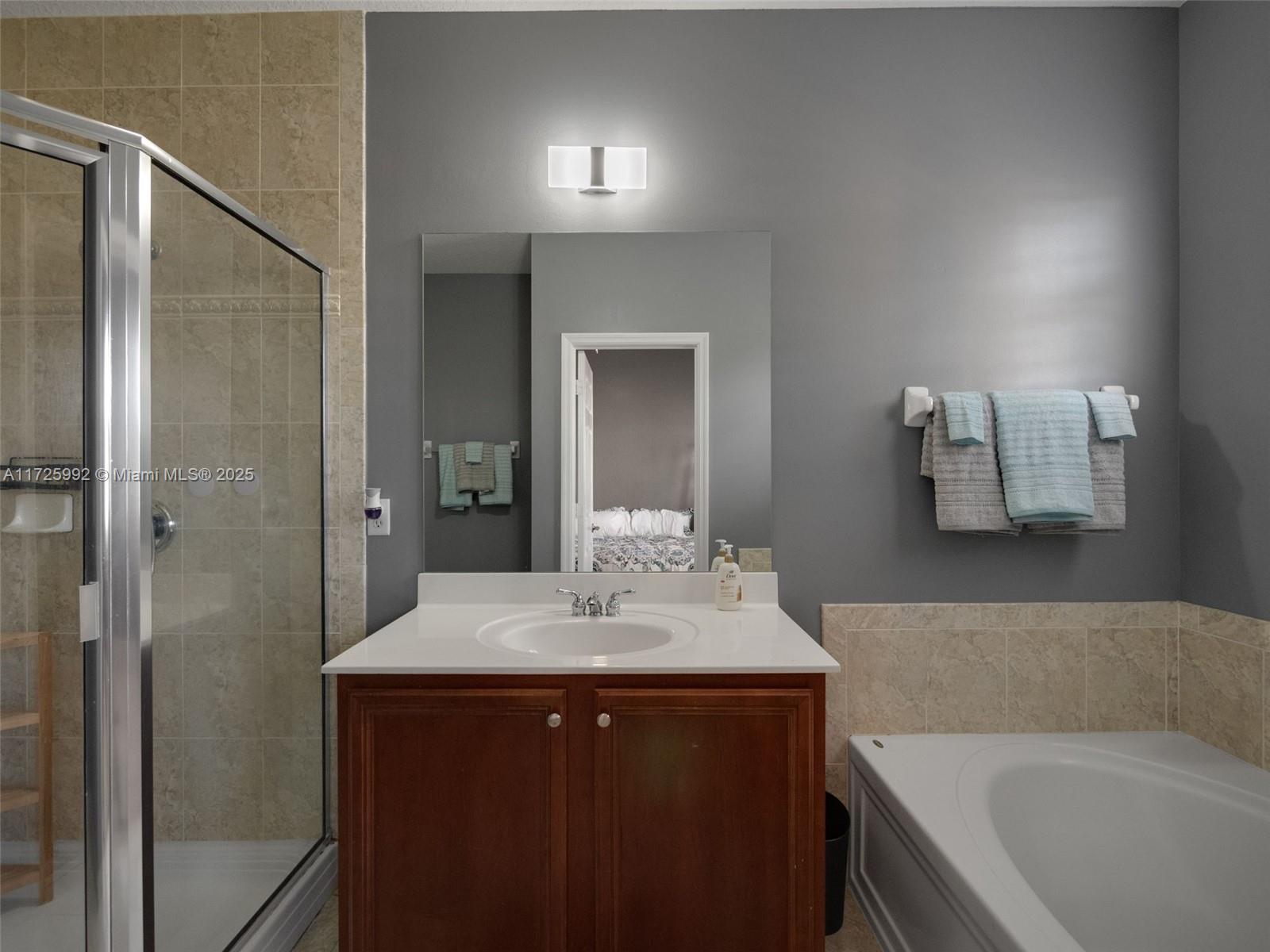 SANDPIPER COVE AT BOTANICA - Residential