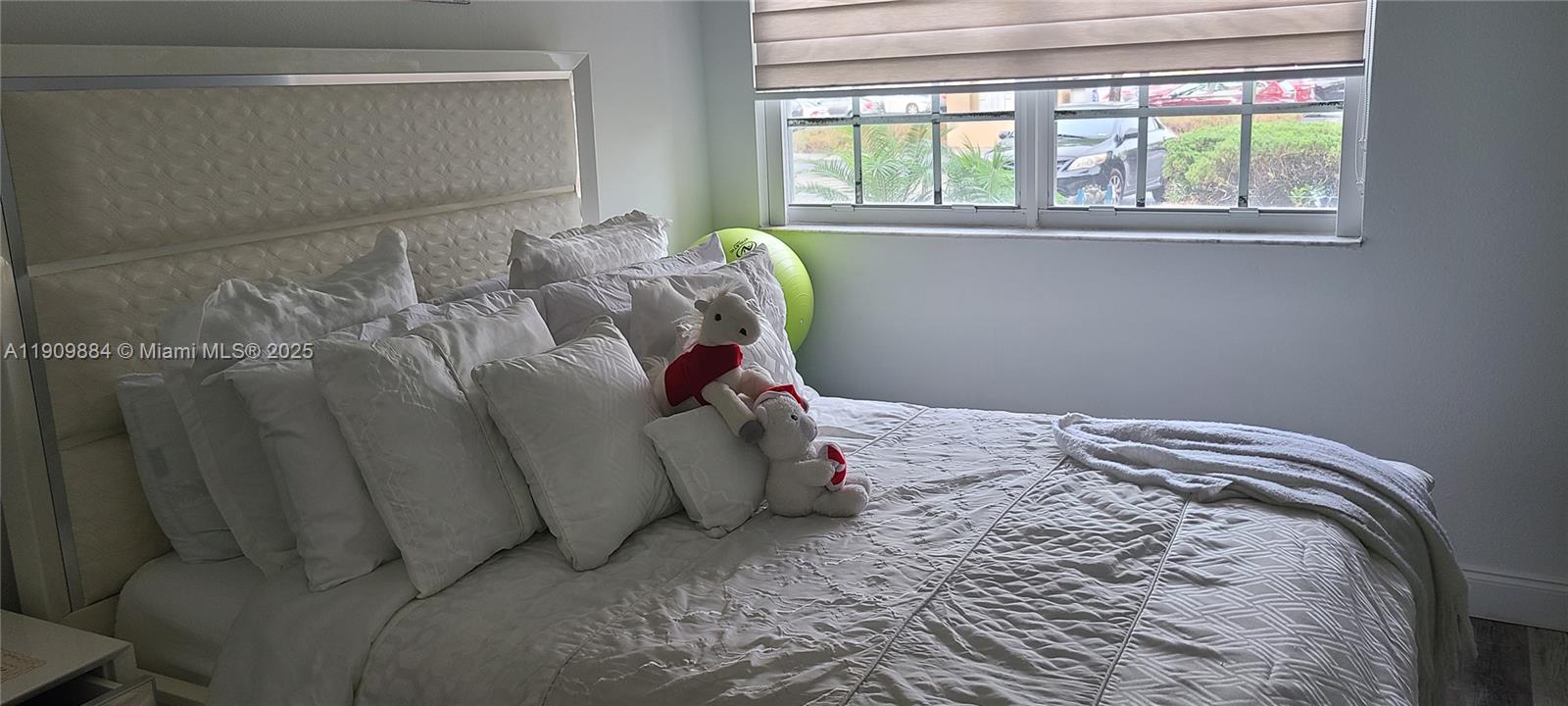 MARQUESA CONDO - Residential Lease