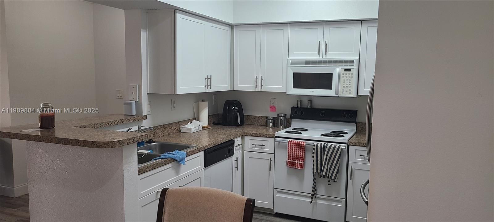 MARQUESA CONDO - Residential Lease