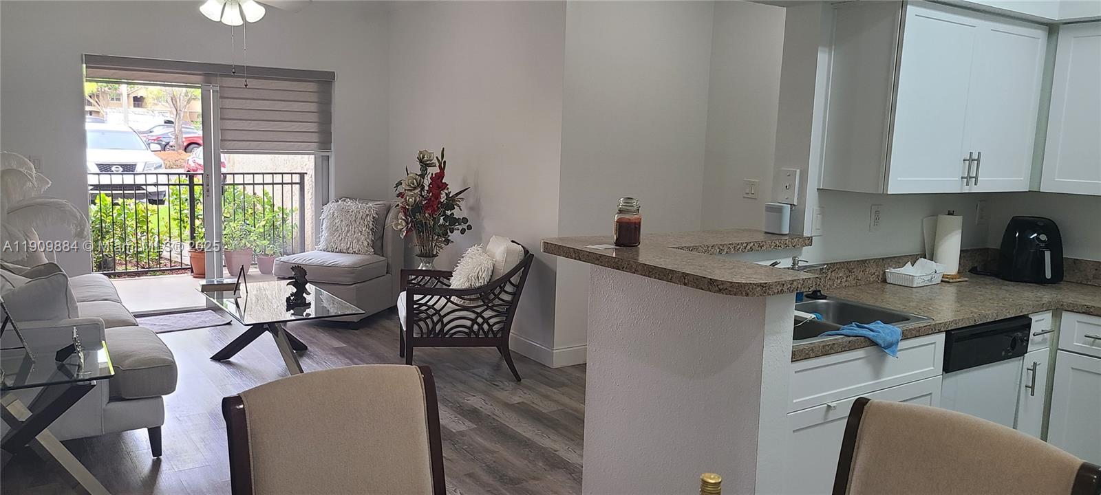 MARQUESA CONDO - Residential Lease