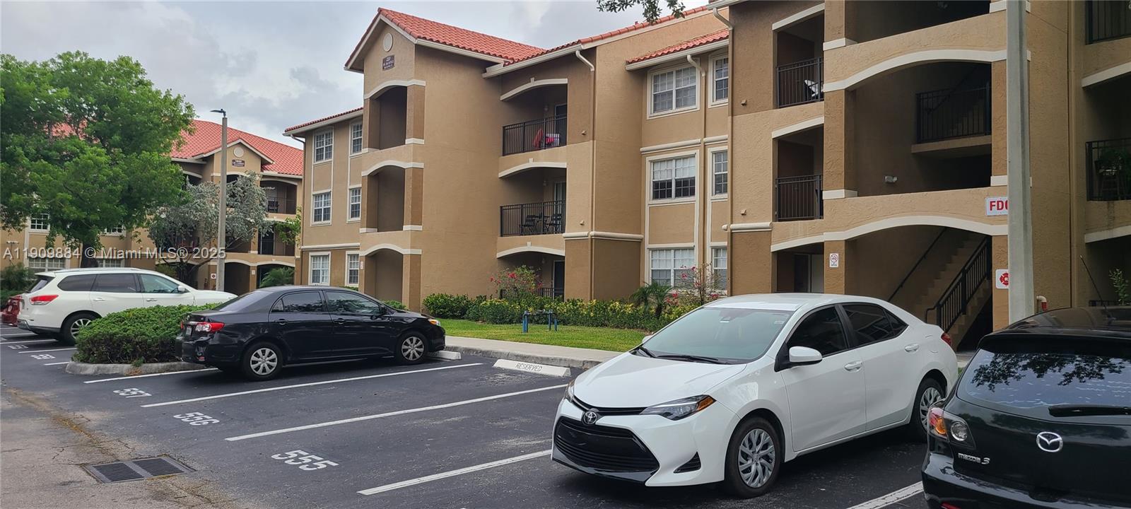 MARQUESA CONDO - Residential Lease