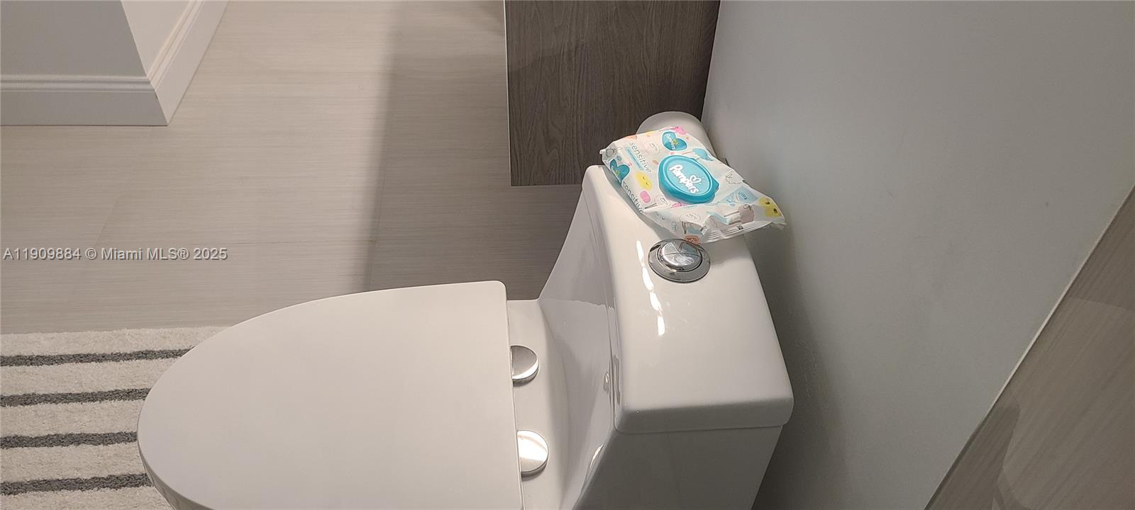 MARQUESA CONDO - Residential Lease