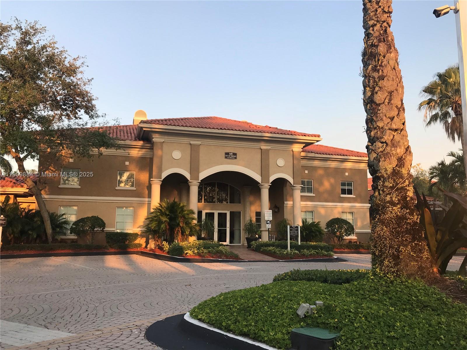 MARQUESA CONDO - Residential Lease