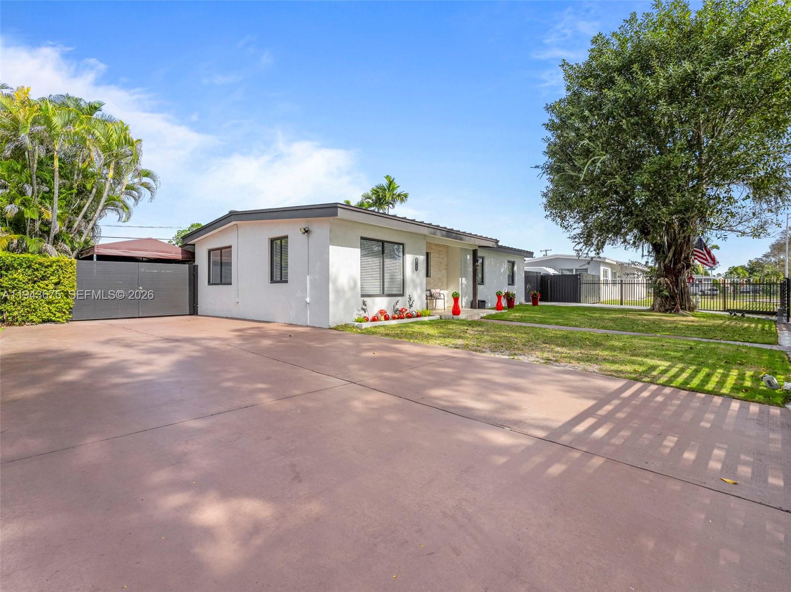 WESTWOOD LAKE 4TH ADDN - Residential