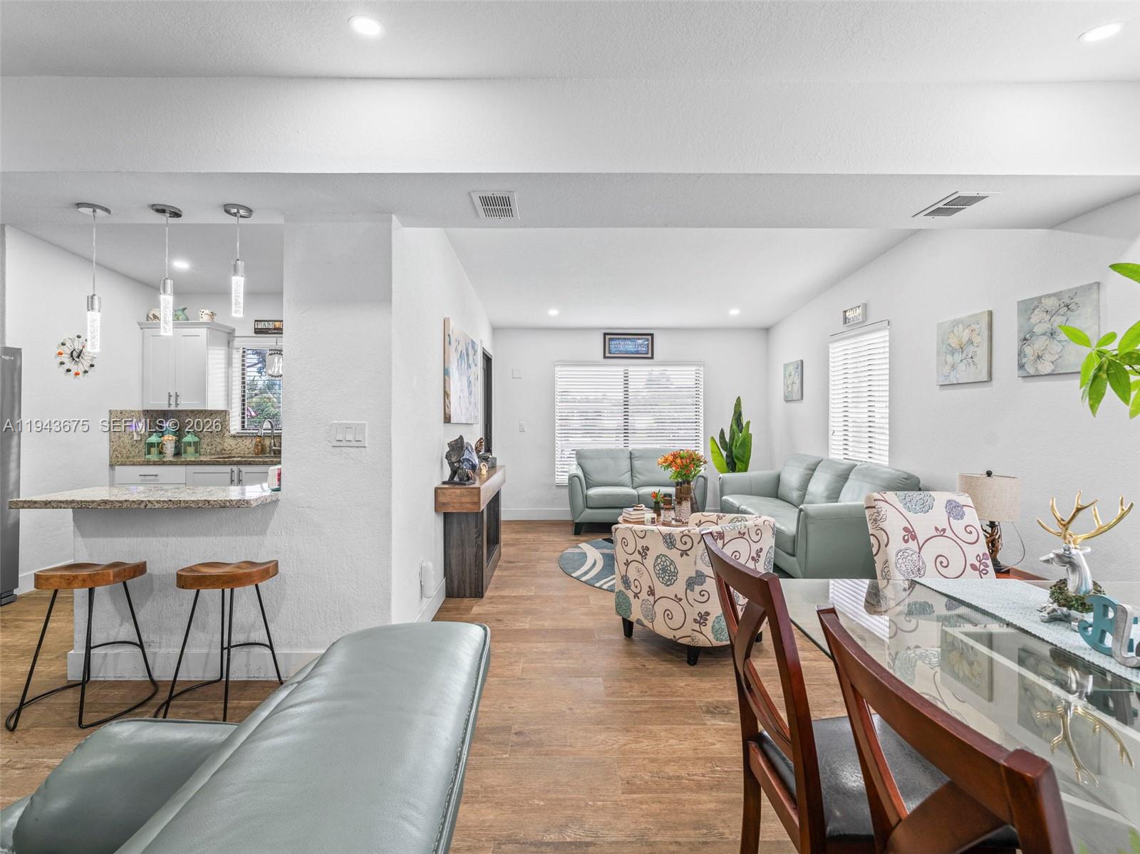 WESTWOOD LAKE 4TH ADDN - Residential