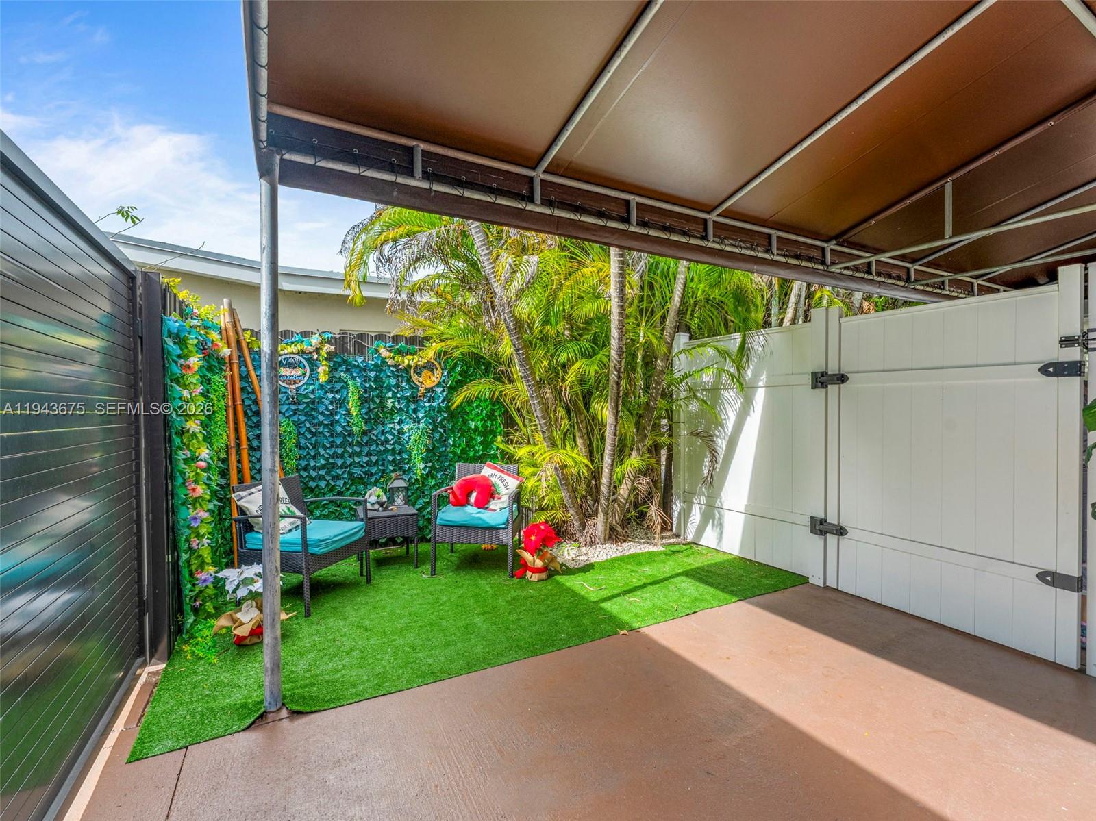 WESTWOOD LAKE 4TH ADDN - Residential