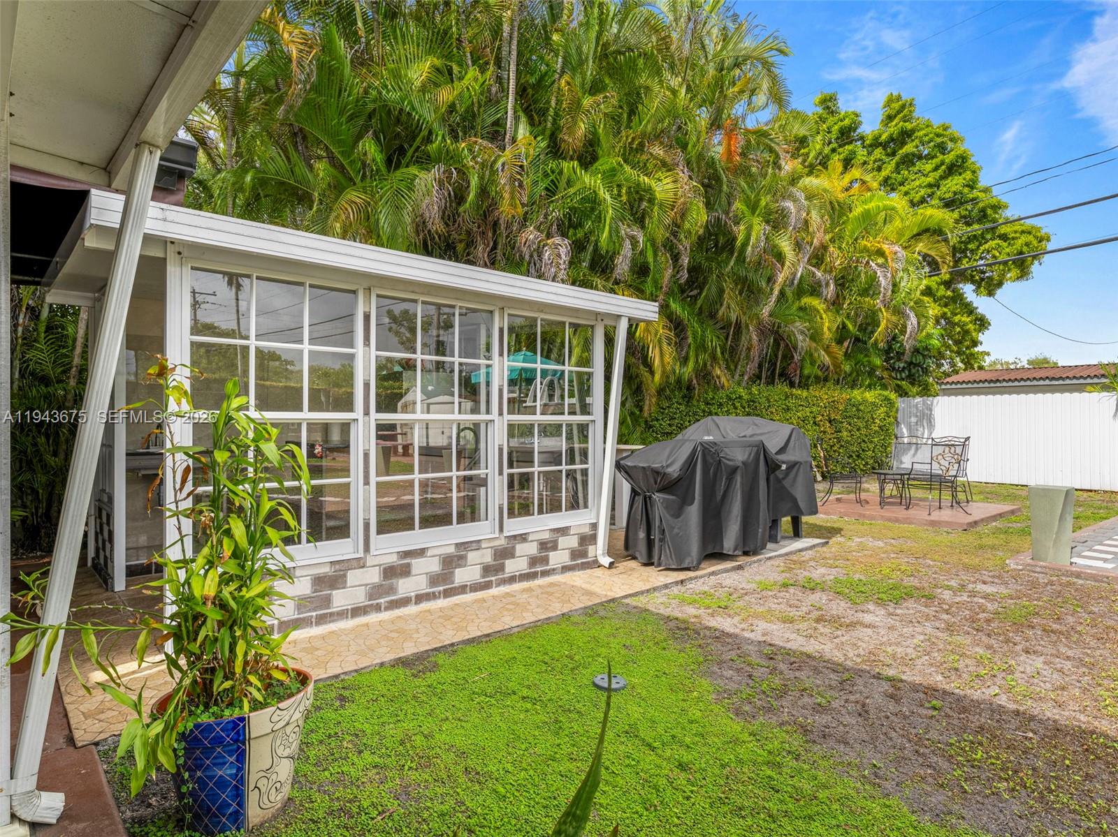 WESTWOOD LAKE 4TH ADDN - Residential