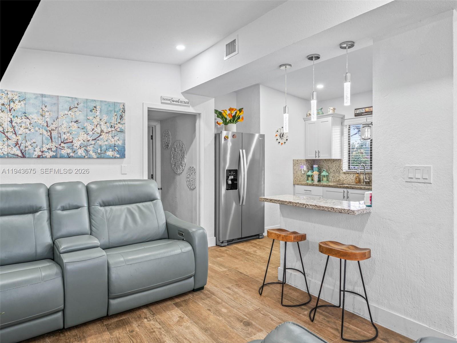 WESTWOOD LAKE 4TH ADDN - Residential