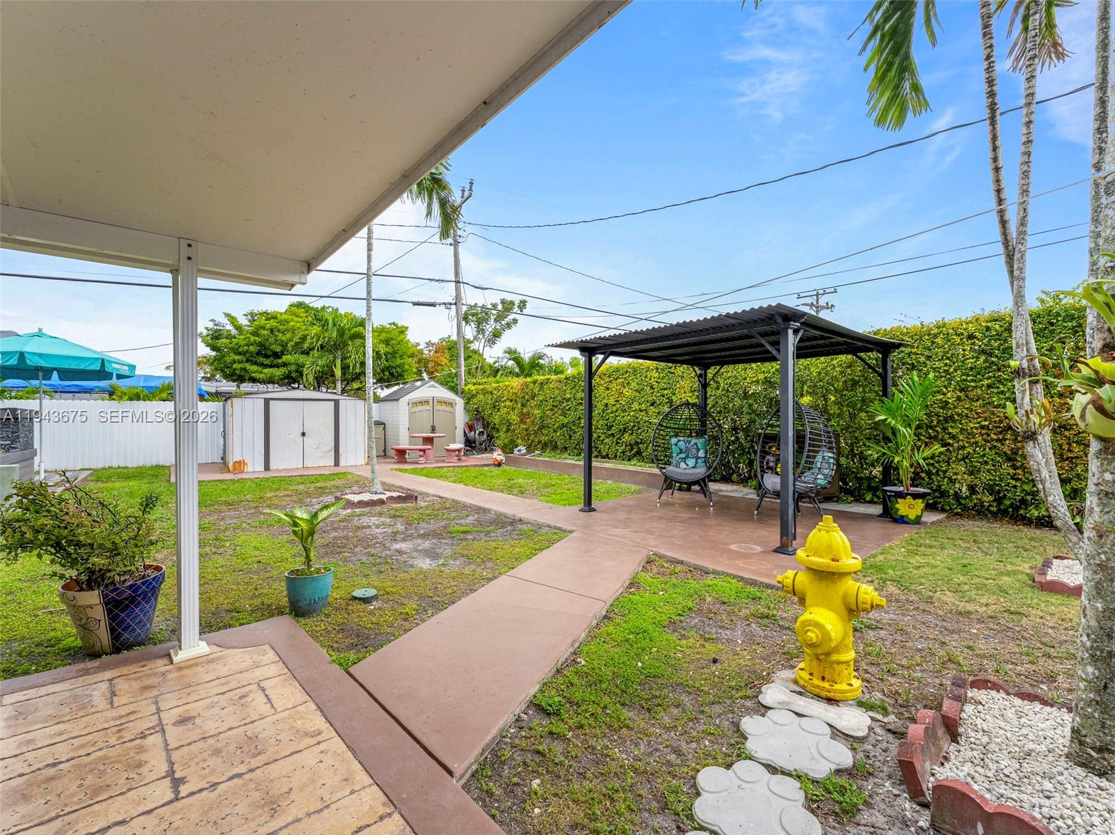 WESTWOOD LAKE 4TH ADDN - Residential