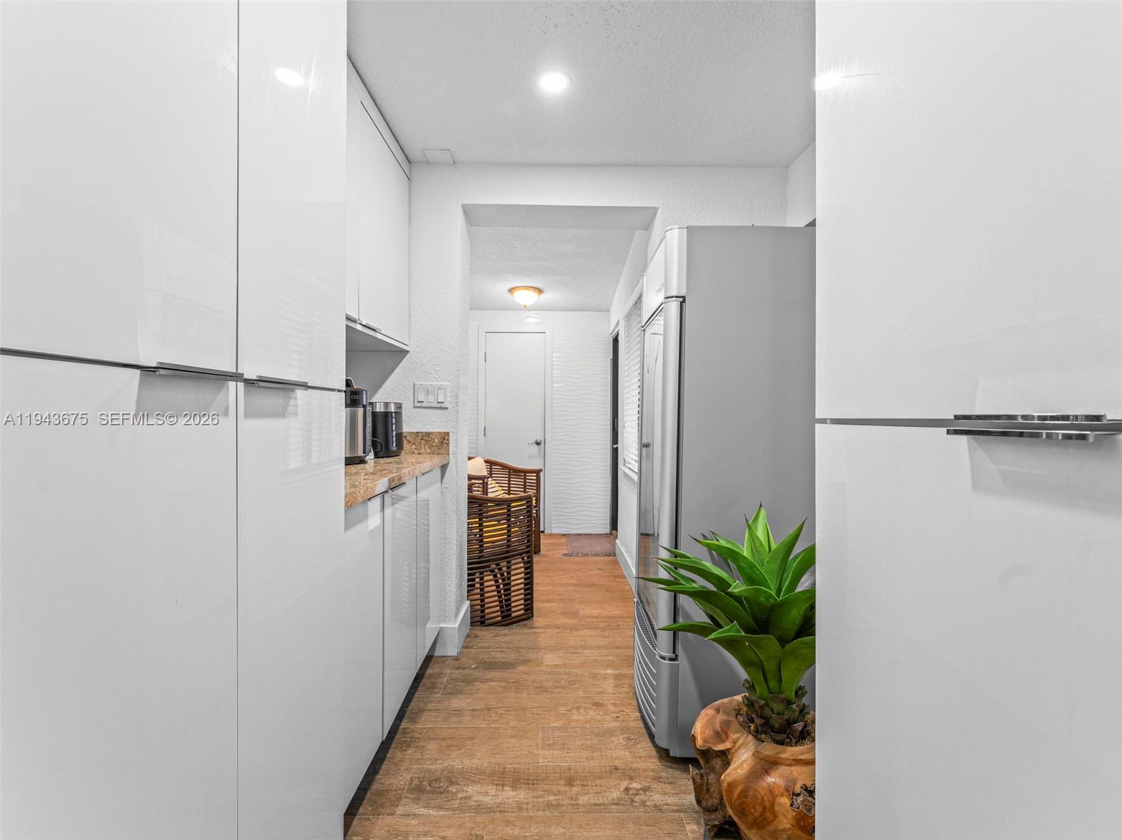 WESTWOOD LAKE 4TH ADDN - Residential