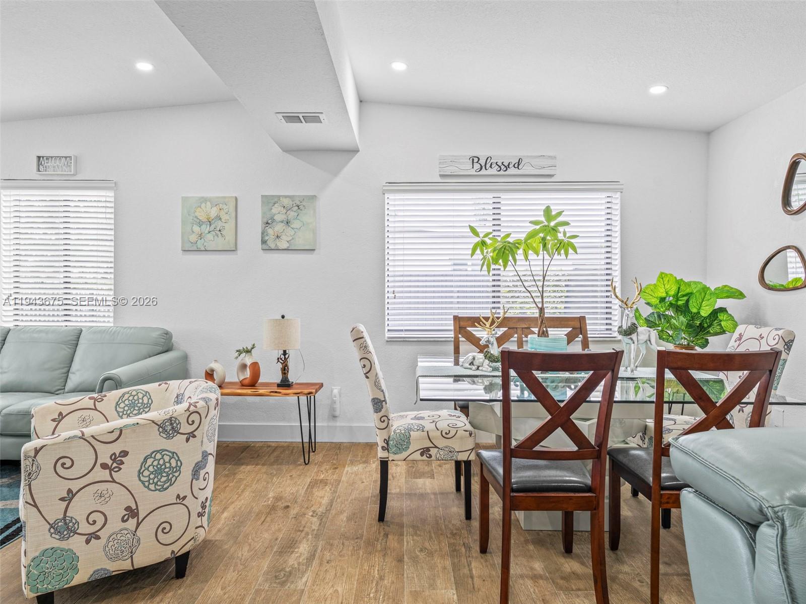 WESTWOOD LAKE 4TH ADDN - Residential