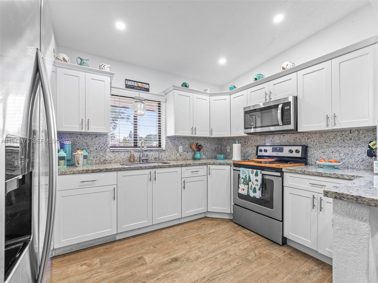 WESTWOOD LAKE 4TH ADDN - Residential