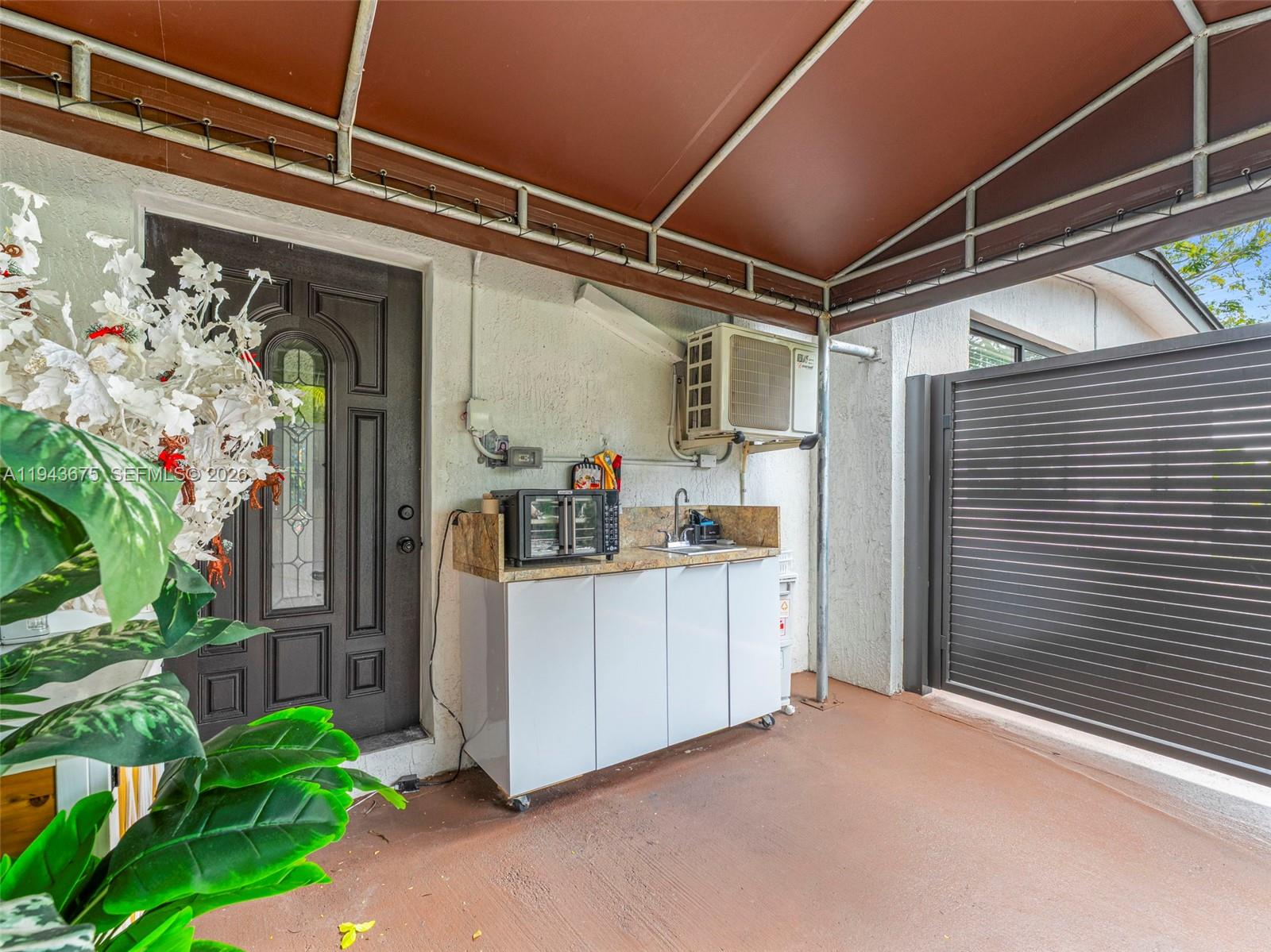 WESTWOOD LAKE 4TH ADDN - Residential