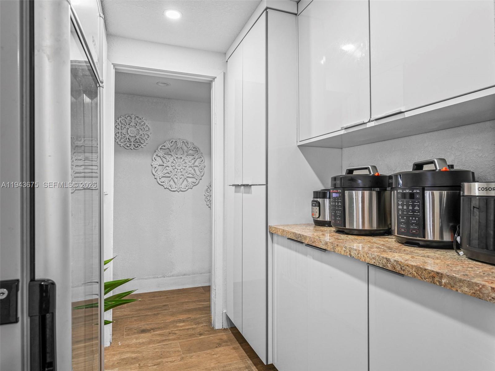 WESTWOOD LAKE 4TH ADDN - Residential