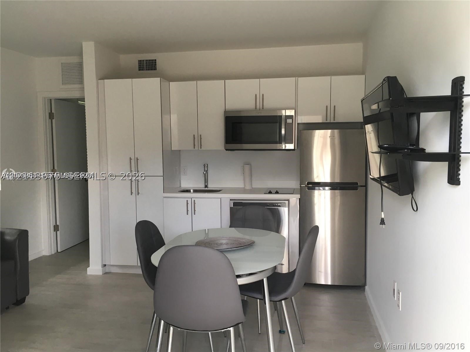 1601 Meridian Ave
