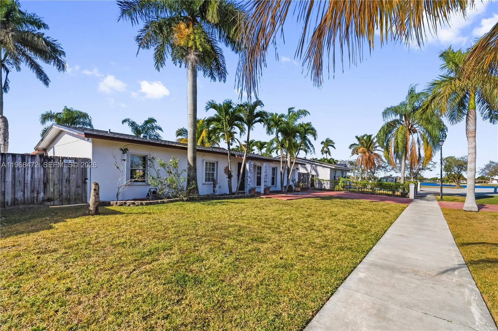 WINSTON PARK UNIT ONE - Residential