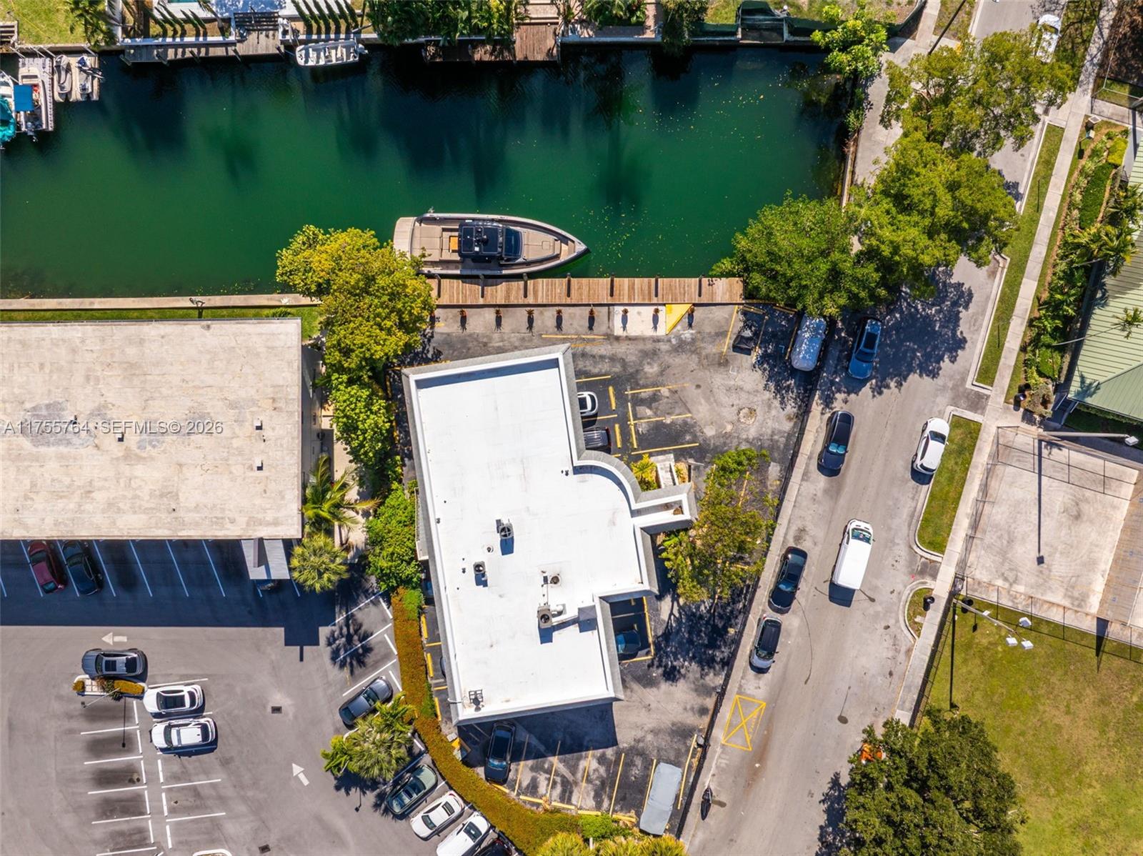 KEYSTONE HARBOR CLUB COND - Residential