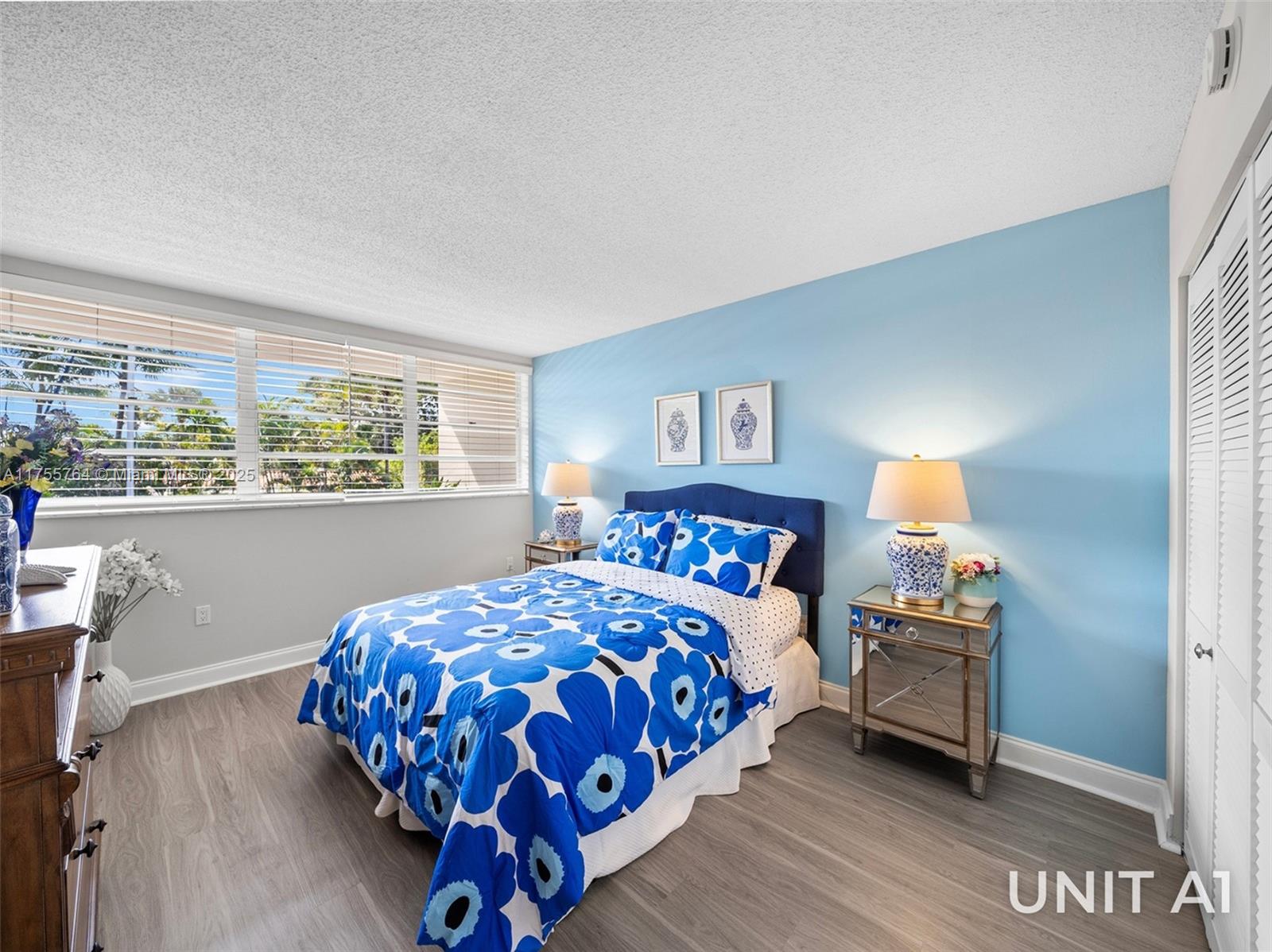 KEYSTONE HARBOR CLUB COND - Residential
