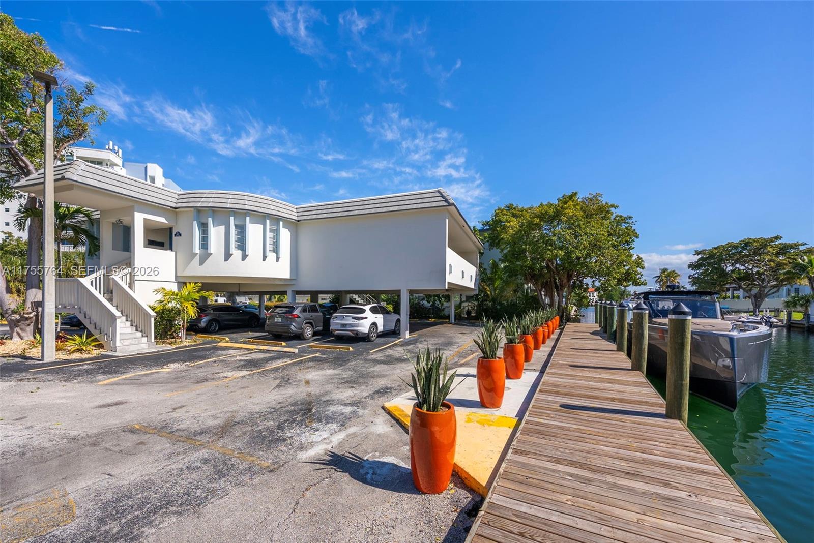 KEYSTONE HARBOR CLUB COND - Residential