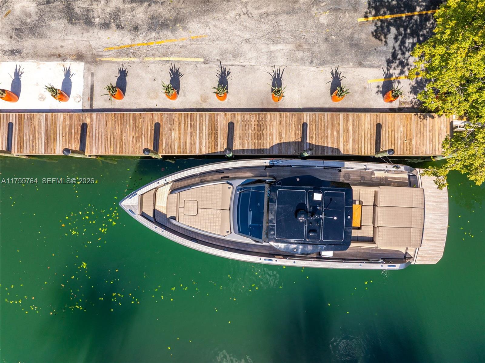 KEYSTONE HARBOR CLUB COND - Residential