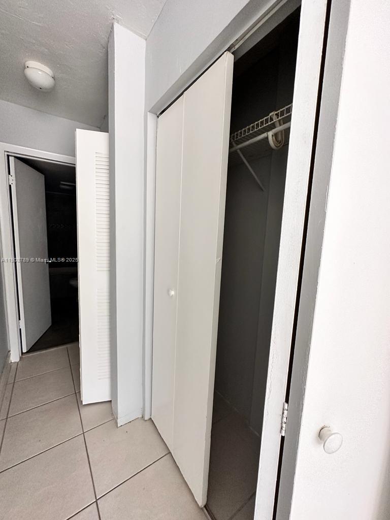 PORTALAGRE BUILDING CONDO - Residential Lease