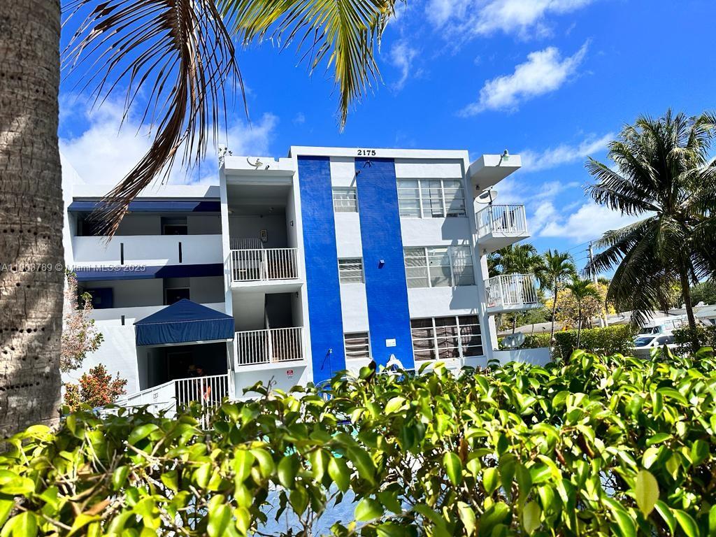 PORTALAGRE BUILDING CONDO - Residential Lease