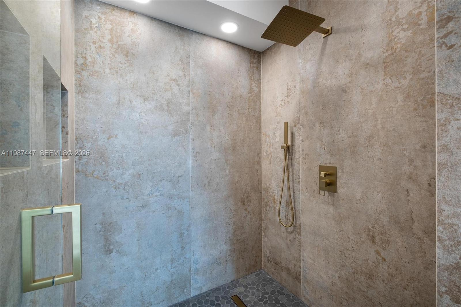 NORTH BAY ISLAND - Residential Lease