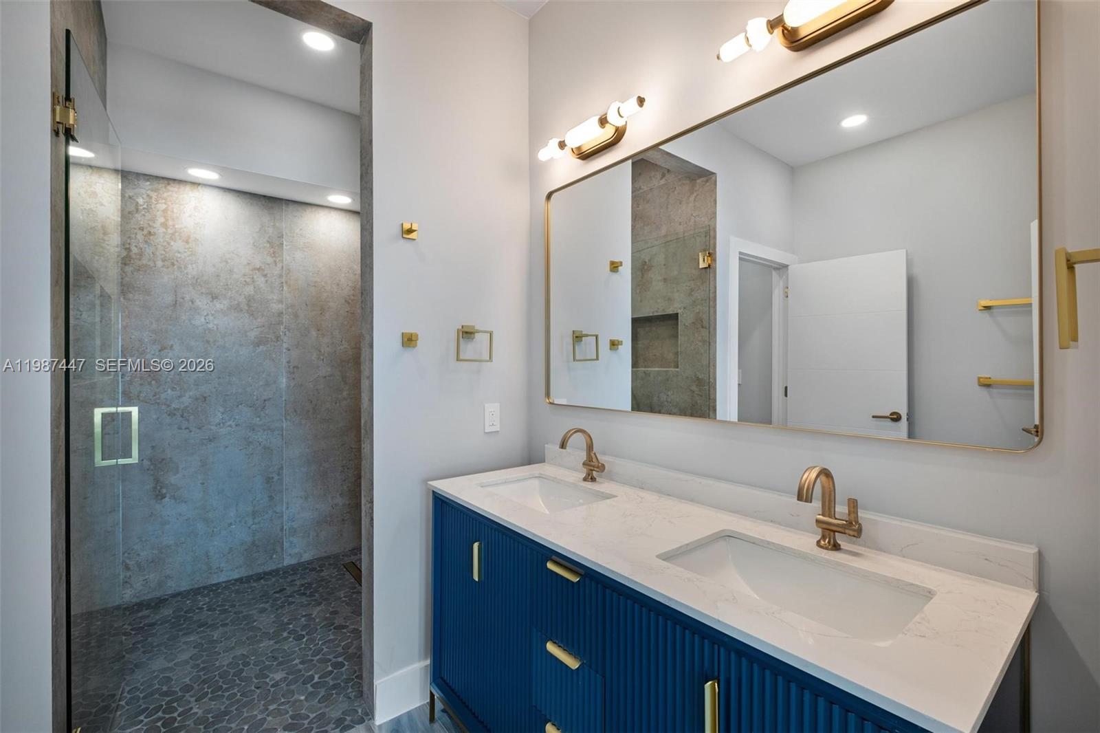 NORTH BAY ISLAND - Residential Lease