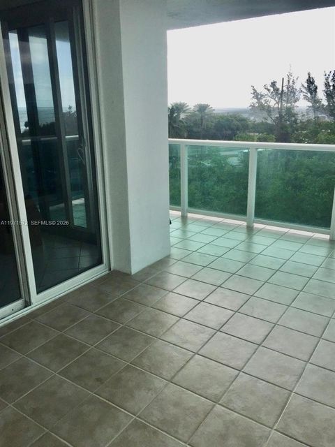 Photo of 100 Bayview Dr #516, Sunny Isles Beach, FL 33160 (MLS # A11971572)