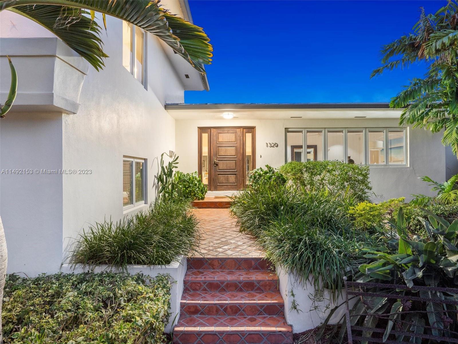 REPLAT OF TRACK B MIAMI S - Residential